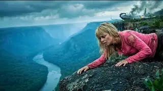 Plane Crash Ke Baad AkeLi LadKi MaHiNo TaK Jungle Me FaSHi RaHi | Movie/Film Explained in हिंदी/Urdu