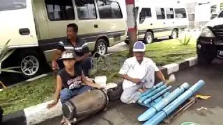 Pengamen Makam Bung Karno #03 BLITAR