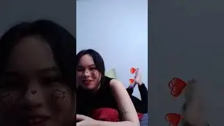 Красивые азиатские ноги девушки в прямом эфире в TikTok