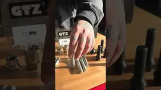 Tornillos, esp&aacute;rragos, tuercas y kits antirrobo 