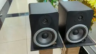 Studiophile BX5 Powered Studio Monitors Pair asking best price kes 30,000