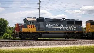 SP 1066 Leads LSF54 Through Braidwood IL For the First Time