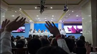 Por la vía dolorosa y oh día feliz