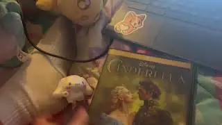 Cinnamoroll & re watches the Disney logo