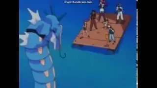 Pok&eacute;mon Episode Magikarp evolves into Gyarados