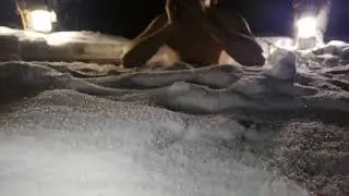Harp boxing in an ice hole