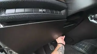 Toyota Proace II (2017&ndash;now) &ndash; Interior Fusebox Location