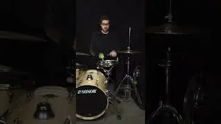 Snare and Shaker Synthwave Groove