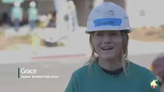 GRID Alternatives & PGE Train Students on Solar Installation