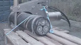 Webtool HCV330 Wire Rope Cutter in action