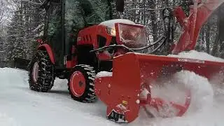 828 New Year's Snow. Kubota LX2610 Tractor. Kubota LX2980 Snowblower.  4K