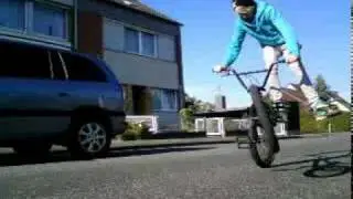 BMX FRONTJAM  FOOTJAMTAILWHIP