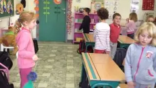 Kastanjes liggen op de grond