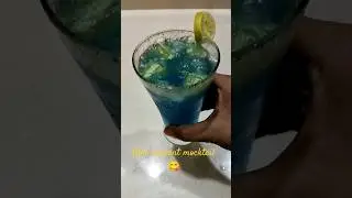kya aap ne ye try Kiya hai| blue current mocktail 😋|#shorts #ytshorts #shortsfeed #youtubeshorts