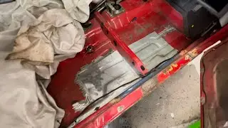 Rebuilding Escort RS Turbo new floor sections #25   Part 1