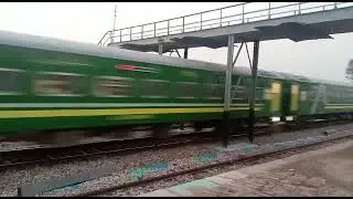 5up green line in action with new Chinese coaches 110kmph 🚄🇵🇰🚄پہلی دفاگرین لائین نیت نئی کوچ کے سات