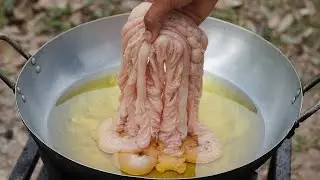 Deep Fried Chitterlings Recipe | How to Make Crunchy Chitlins in my Village