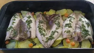 CABALLA al HORNO con patatas. Receta fácil y económica.