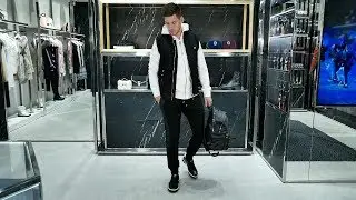 Look от Philipp Plein: жилет Version, худи Additional, брюки Black band, рюкзак Savy, сникеры Fresh