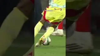 H&atilde;y xem c&aacute;ch Nuno Mendes biến đối thủ th&agrave;nh g&atilde; hề 🤣🤣🤣 #sports #football #skills #shorts #fyp