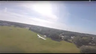 Relaxing Glider Chase