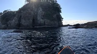 おもしろい九龍島（くろしま）　カヤック探検　①／３