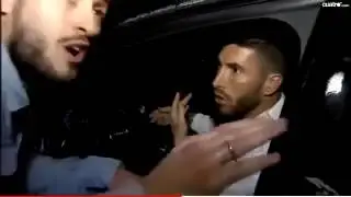 Real Madrid Fans Tried To Attack Gareth Bale And Jese's Card After The Barcelona Defeat (F