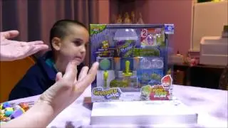The Grossery Gang - Mushy Slushie Machine Playset - 2 Exclusive Grosseries