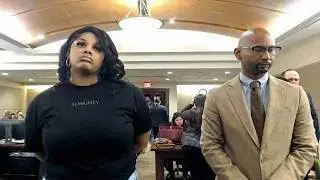 &ldquo;&lsquo;Poor&rsquo; Mom Claims She Has Nothing&hellip; Judge Instantly Calls Out Her GOLD Grills&rdquo;
