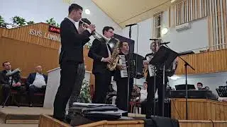 Viata mea e lângă tine - Dorin Piscuc, Vali Grijincu  si grupul de la Horodnic 