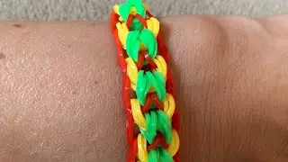 Loom Band Cuff bracelet tutorial with 3 colours @craftylss2042 #loomband #loombands #loombracelet