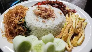NASI UDUK RICE COOKER || BUMBUNYA SIMPEL || RASANYA ENAK