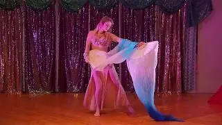 Hailey Sanura performs at the Hawaii Bellydance Retreat, 2017