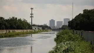 New Orleans Canals: TRICENTENNIAL MOMENTS