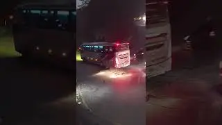 bus Palala di Sitinjaulauik