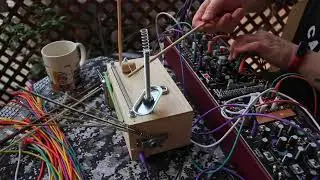 Experimental - Drone improvisation with a Noise Box and Befaco Oneiroi