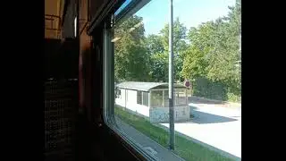 von der Kremserbahn auf  die Tullnerfelderbahn kurz vor 17:00 am 15.8.2023 im Bahnhof herzogenburg