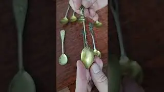 Красивые антикварные серебряные ложечки