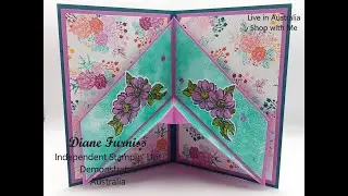 #304 (25) Floating Triangle Card