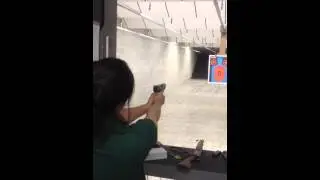 Sister shooting glock 17