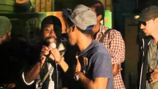 PNYNE, Exile 'di' Brave, Emani Performance - Holding back the years / Pass the Senseminia