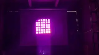 1 rotating gobo wheel of the 1000W cutting light is equipped with 7 gobo sheets and a white circle.