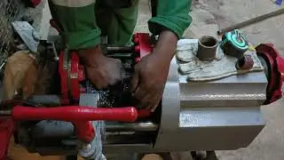 Pipe Threading Machine