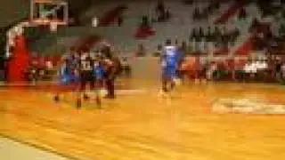Myron Allen quebrando tobillos