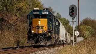 L&N GP38-2 Passes Vintage US&S Signals on Home Rails
