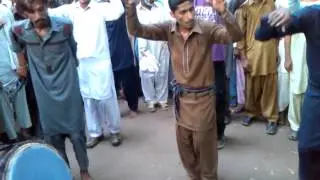 Pakistan Chinyoti Bhangera And Dholl