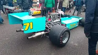 Formula 5000 V8, low down power-to-the-ground monster