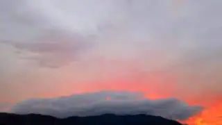 Red skies at night, Sailors delight.