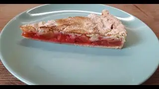 Пирог из ревеня с клубникой ✧ Полусладкий