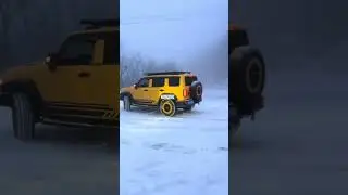 Everyone Hit the Guardrail.Only the Stock-Tire Discovery 5 Drove Through.So What&rsquo;s Actually Wrong?